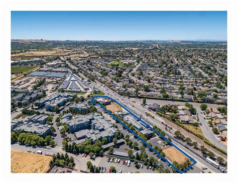 Lakeville Hwy, Petaluma, CA 94952 - Lakeville Square | LoopNet