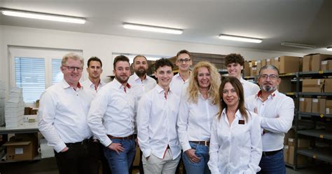 Success Story: SKA Tech - digitaler Arbeitsplatz mit intelligentem ...