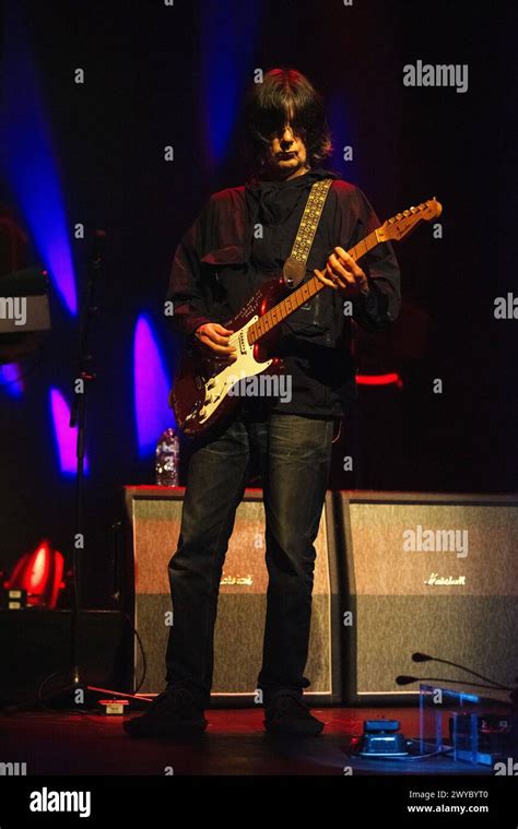 Liam Gallagher and John Squire performing live at the Columbiahalle in Berlin Stock Photo - Alamy