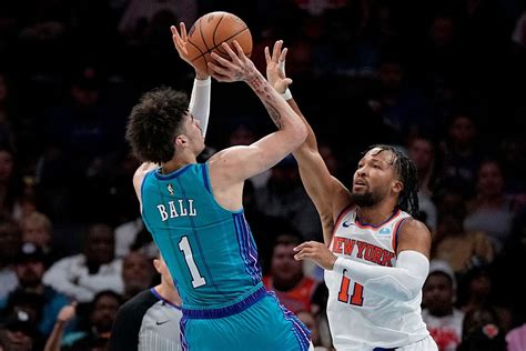 Jalen Brunson Outshines LaMelo Ball Leads Knicks Past Hornets To