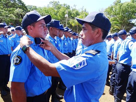 graduación curso básico policial 15 Policía Nacional de Nicaragua