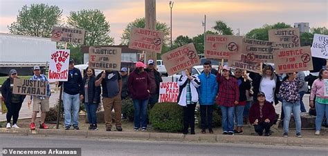 Tyson Foods Boycotted As It Sacks 1300 Staff At Iowa Pork Plant And Offers Job And Lawyer