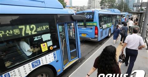 서울시 수도권 대중교통 무제한 통합 정기권 도입 검토