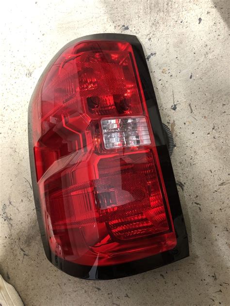 Used Platinum Plus Tail Light Assembly LH Drivers Side Part GM2800261C