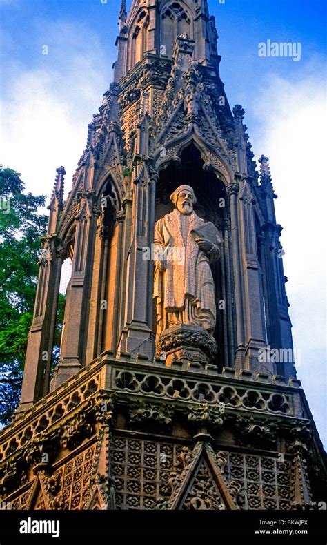 The Martyrs Memorial Oxford England Commemorating The Deaths Of