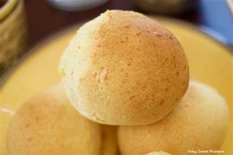 Pandebono (Colombian Cheese Bread) - Living Sweet Moments