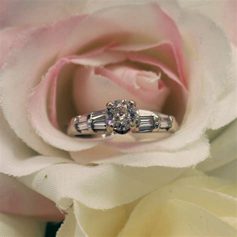 Vintage Engagement Ring - Etsy