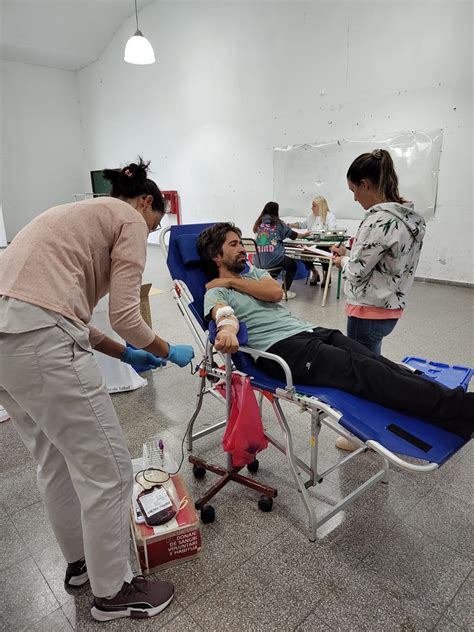 Una veintena de personas donó sangre en Paraná en una nueva colecta