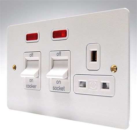 MK Edge White Metal Cooker Switch & Socket K14361 WHI W | Socket World