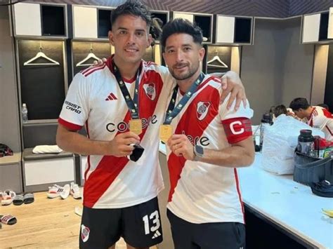 La Reacci N De Enzo P Rez Con El Diablito Echeverri En El Vestuario De