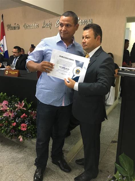 Sess O Solene Marcada Por Entrega De T Tulos De Cidad Os Honor Rios