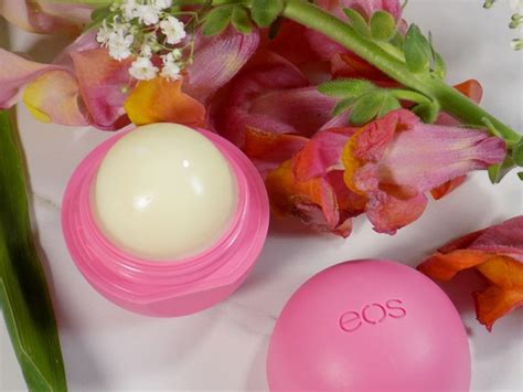 Eos Organic Lip Balms Sweet Mint And Strawberry Sorbet Review