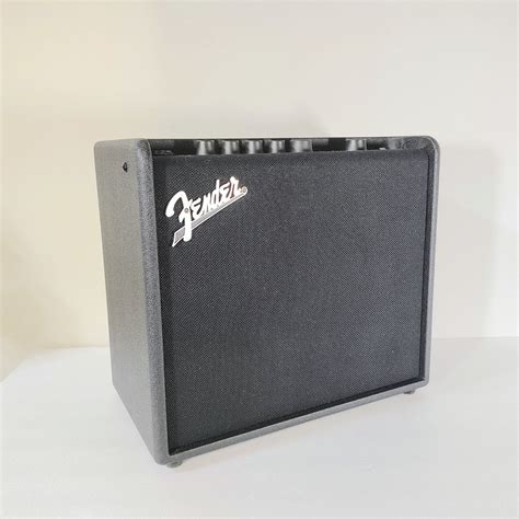 Fender ギターアンプMustang LT25エフェクター内蔵 メルカリ