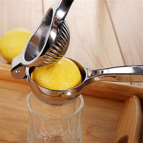 Lemon Squeezer – ClevHouse