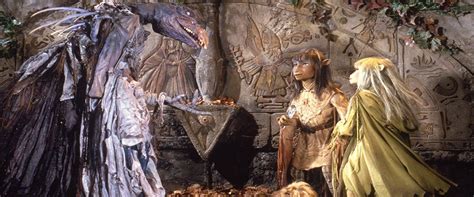 Nearly 40 Years Later The Skeksis In The Dark Crystal Are Still Terrifying