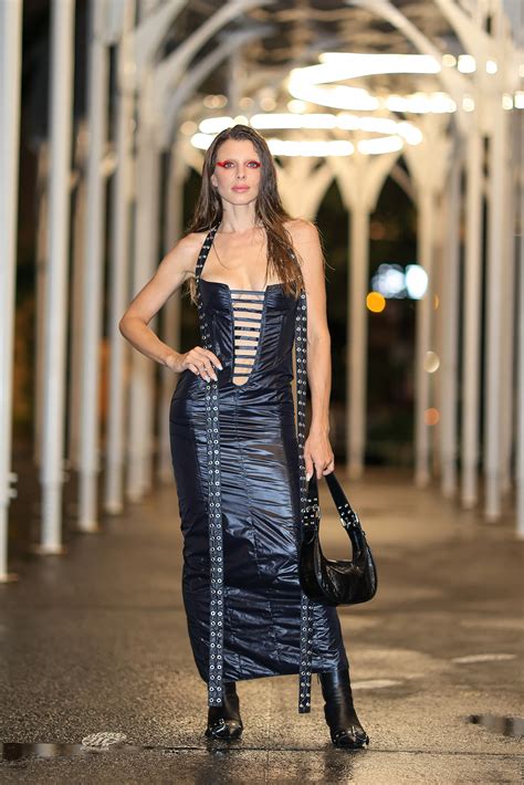 Julia Fox S Wildest Nyfw Outfits Duct Tape Bras Dripping Corsets