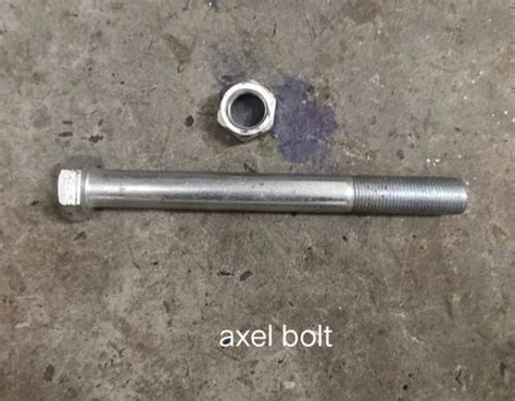 Material Mild Steel Tractor Axel Nut Bolt Size Inch At Piece