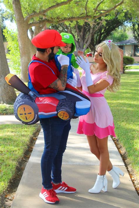 Super Mario and Princess Peach Costume | Princess peach halloween ...