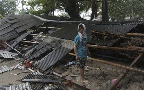 Un Tsunami Causa Al Menos 222 Muertos Y 843 Heridos En Indonesia