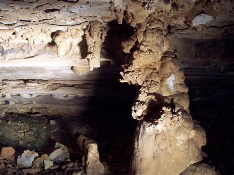 Wyandotte Caves, Leavenworth, United States Tourist Information