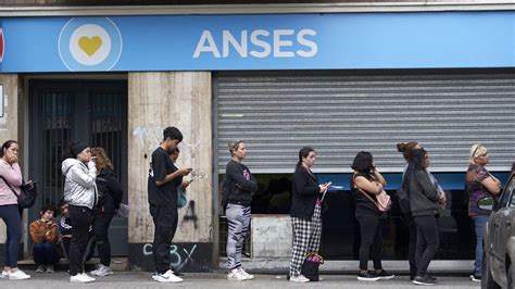 Calendario de pagos ANSES quiénes cobran hoy lunes 4 de noviembre