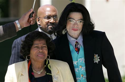 Michael Jackson’s Mother To Testify In Court In Battle Against His Estate