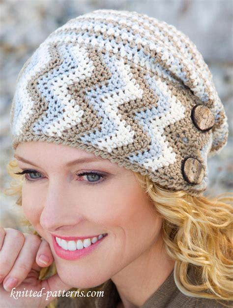 Mon Crochet modèles gratuits Bonnet tricolore au crochet Modèle