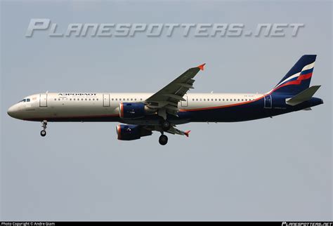 VN A597 Bamboo Airways Airbus A321 211 Photo By Andre Giam ID 1013109