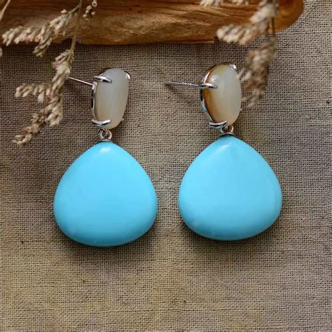 Retro Aesthetic Women Turquoises Shell Teardrop Stones Stud Earrings