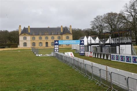 Leffervescence chez les bénévoles la veille des championnats de cross