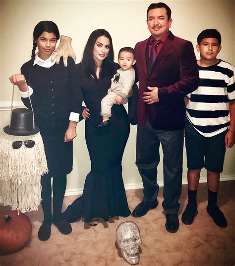 Addams Family costume Group Thing and Cousin It | Matching family