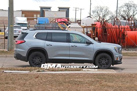 2024 GMC Acadia Gets New Downpour Metallic Color: First Look