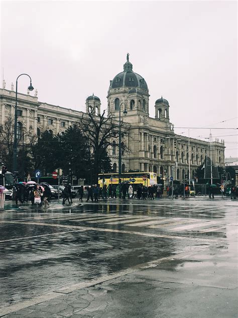 Travel Guide: Vienna, Austria - Travel by Srp