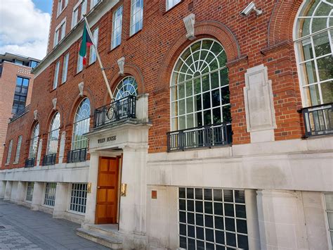 Kuwait Wealth Fund’s Legal Head for London Arm Departs - Bloomberg