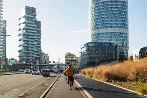 Mailand Gef Hrte Fahrradtour Zu Versteckten Juwelen Getyourguide