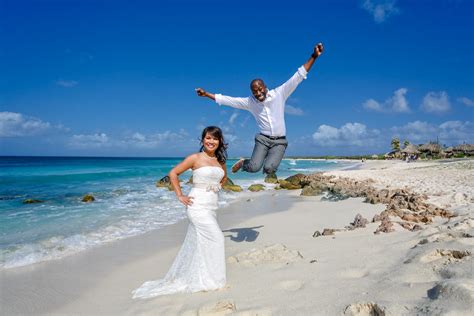 Guide to Aruba Weddings - Destination Wedding Details