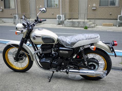 Kawasaki W800 Limited Edition EDOYA MOTORCYCLE CREATE