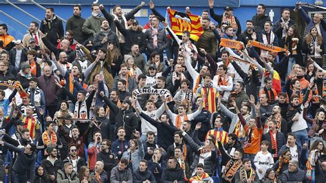 La Afici N Del Valencia Cf Vestir De Negro En Mestalla Como Homenaje A