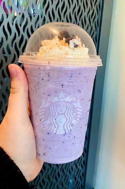 You Can Get A Starbucks Blueberry Muffin Frappuccino That Is Breakfast