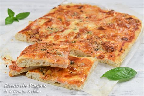 Pizza In Teglia Ai 4 Formaggi Rossa Ricette Che Passione Di Ornella