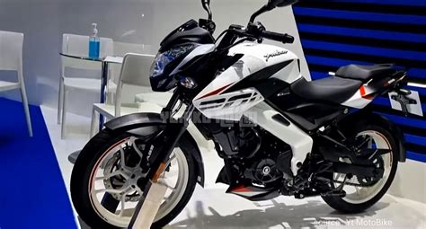 Motor Sport Naked Paling Murah Perkenalkan Inilah Dia Sosok New Bajaj