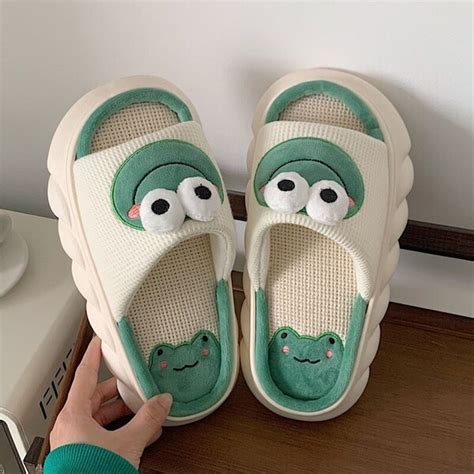 Frog Slippers - Etsy