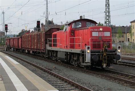 Zieht Am August Eine Kurze Bergabe In Den Bahnhof