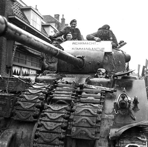 Help With Decals For Canadian Sherman Firefly WWII Allied KitMaker