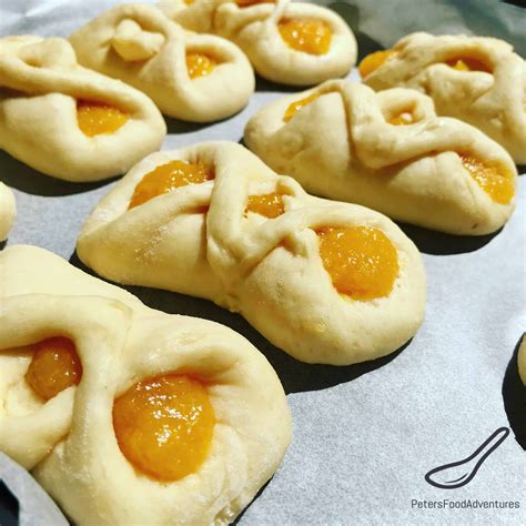 Sweet Piroshki with Apricots - Peter's Food Adventures