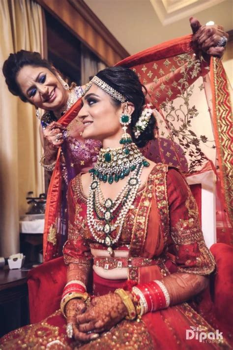 Prettiest Dupatta Shots We Spotted On Real Brides Bridal Photography Poses Bride Bridal Poses