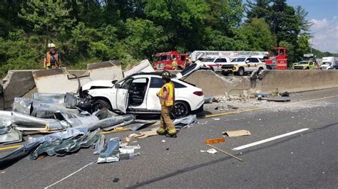 3 injured after rollover on I-495 beltway in Montgomery County: Officials