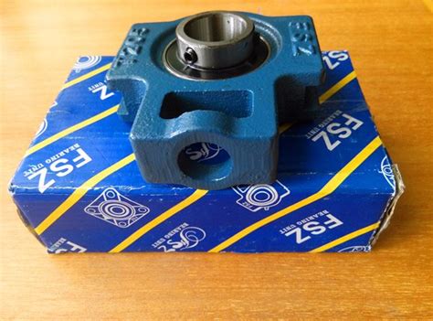 Jual PILLOW BLOCK BEARING UCT 209 28 FSZ 1 75 Di Lapak PERKASA