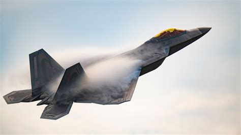 Top Gun Tech: 5 Incredible Features Inside Modern Fighter Jets