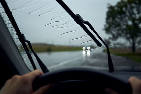 What are Automatic Rain Sensing Wipers in Cars and Their Working?